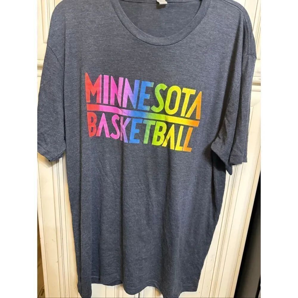 Gildan Men's Minnesota Timberwolves Basketball NBA T-Shirt Gray Size XL NWOT